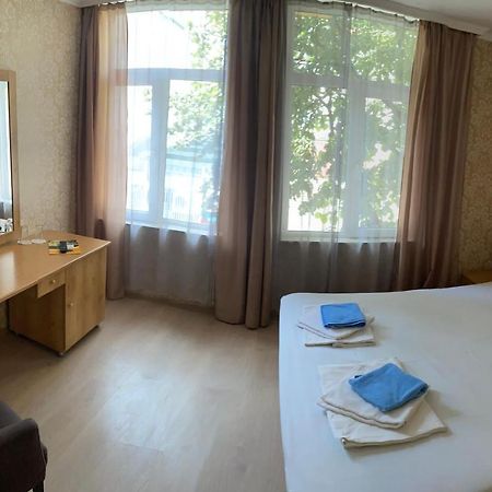 Еника Hotel Varna Buitenkant foto