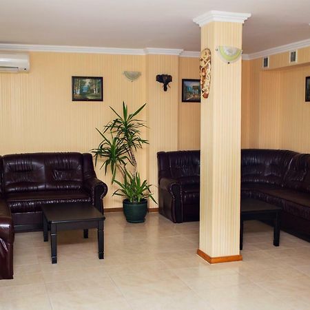 Еника Hotel Varna Buitenkant foto