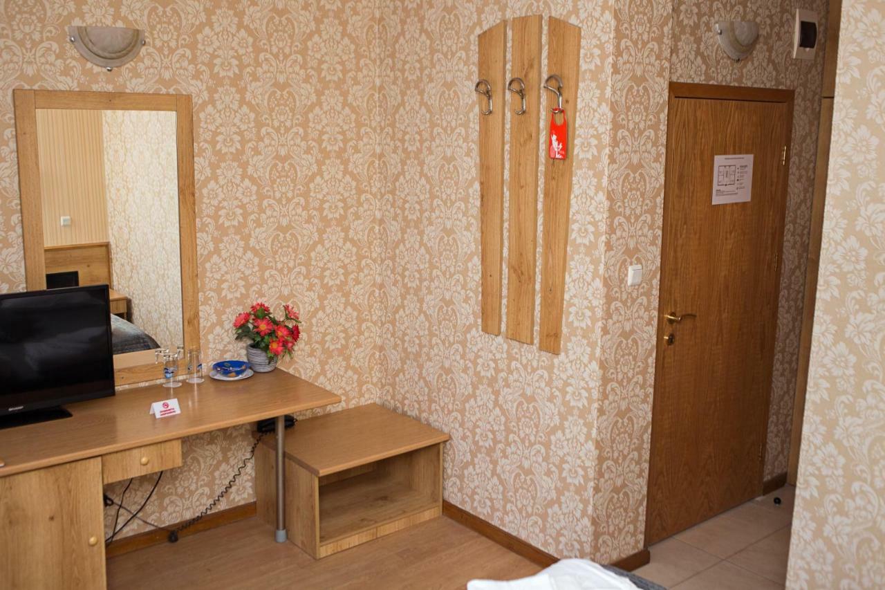 Еника Hotel Varna Buitenkant foto